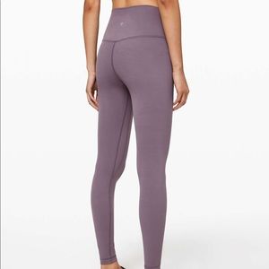 Lululemon Mauve in movement leggings